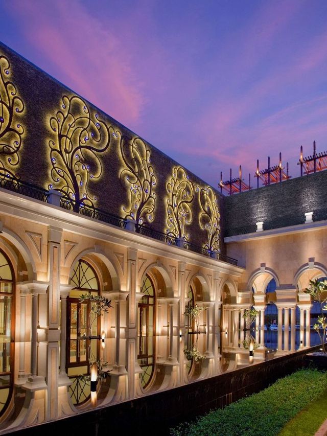 🌟✨ Chennai's Luxe Leela Palace: A Stay Fit for Royalty 🏰✨