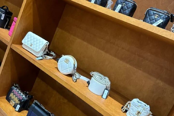 深圳只二中古合集仓👜👠👗驚喜無窮！｜Trip.com 深圳