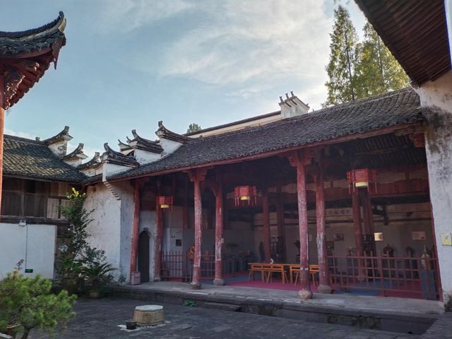 浙江古村落自駕遊～俞源村 俞源村是首批中國歷史文化名村，位於武義縣西南部，距離縣城20公里，為全國第五批重點文物保護單位。