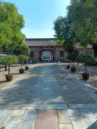 全國重點文保單位，中國唯一完整保存至今的清代知府衙門。南陽府衙始建於元朝，距今已有七百五十多年歷史。