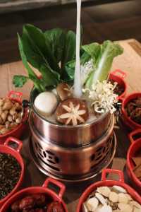 【在昆山花橋華邑酒店解鎖冬日儀式感！】。