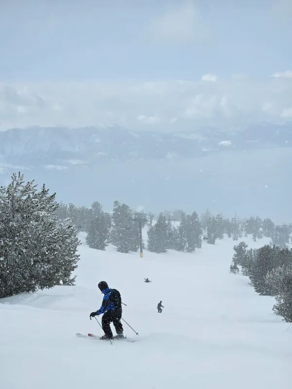 Heavenly Ski Resort Shuttle and Parking Guide