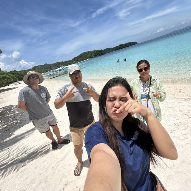 Pinkywhite Beach and Blue oceanicwater