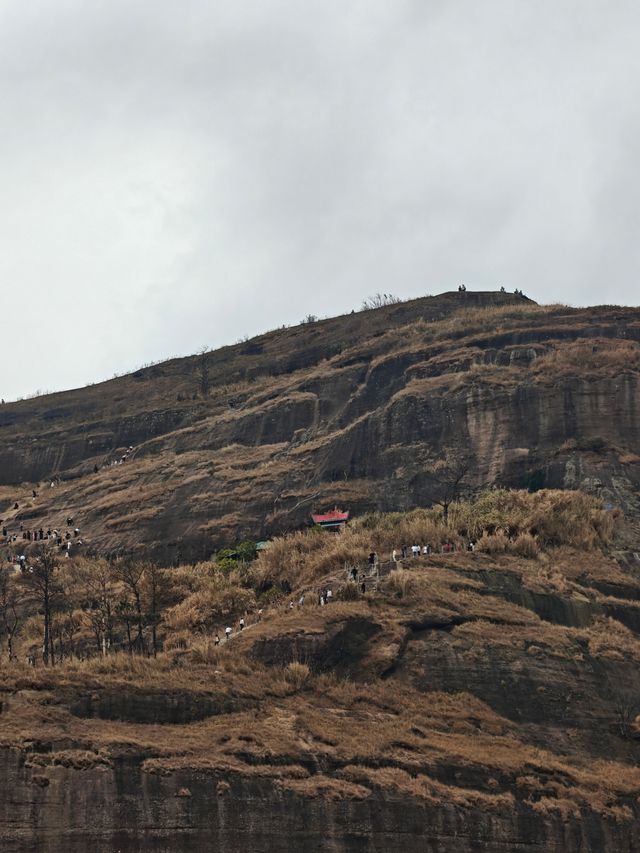 桂平市麻垌鎮白石山登頂攻略