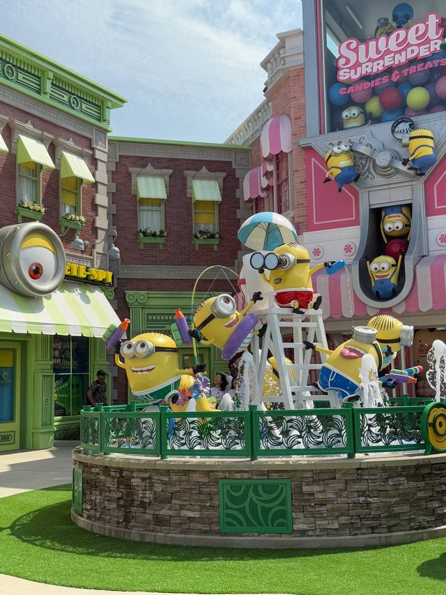 Minion Land Opens at Universal Studios Singapore!