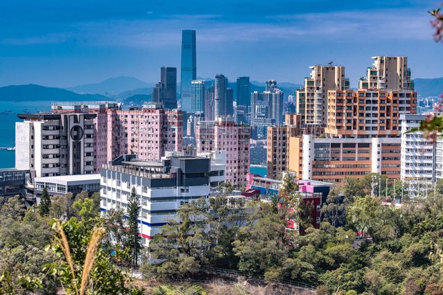 香港寶馬山遠足：輕鬆的登山方式欣賞港島全景，感覺不要太爽！