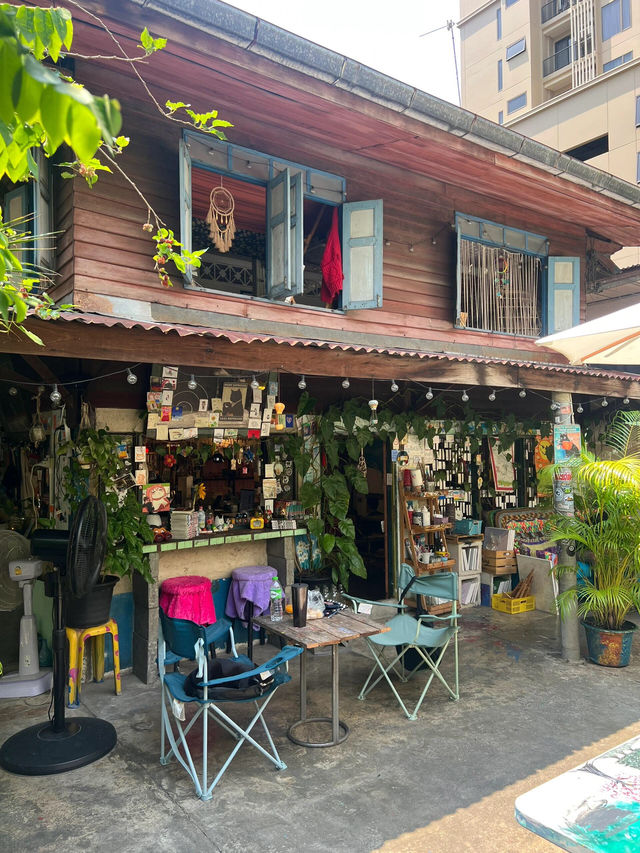 挖到寶！曼谷這家店我能泡一整天