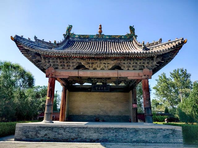 中國現存最大的元代戲台