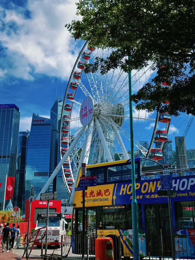 🎡香港必打卡！維港摩天輪俯瞰萬家燈火，浪漫值直接爆表！