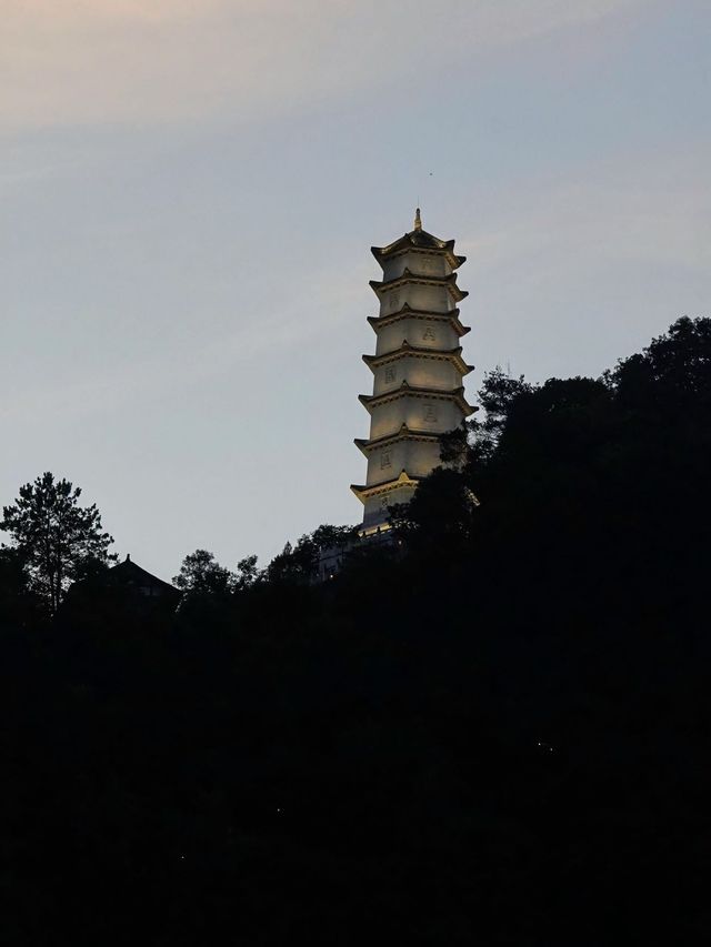 貴州旅遊 | 烏江寨和高過河漂流遊玩攻略 貴州真係太好玩啦！最近去咗貴州，打卡咗烏江寨同高過河
