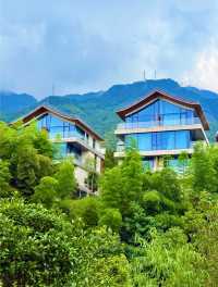 住進竹海仙蹤裏嘅無邊際泳池度假!
