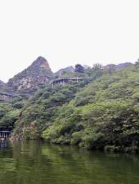 飛瀑懸崖間，探秘北方張家界的奇景——秦皇島市龍雲谷景區