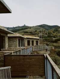 懸崖上的神仙民宿讓我在清水河躺平一整天！