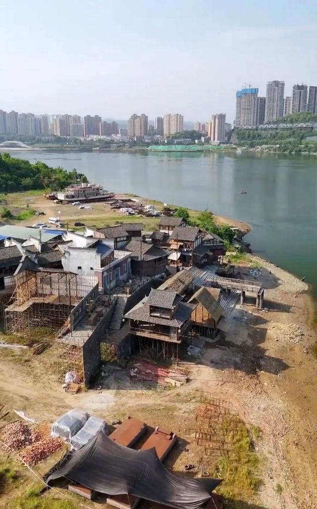 從濕地閒情到峽江風情的完美路線,黃柏河畔漫遊指南: 從濕地閒情到峽江風情的完美路線,黃柏河畔漫遊指南: