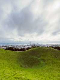 Meadow Magic Auckland🌱🌋 Mount Eden Lookout: Auckland's Ultimate 360° View!