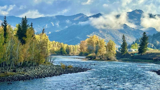 心上人我在可可托海等你新疆仙境童話世界