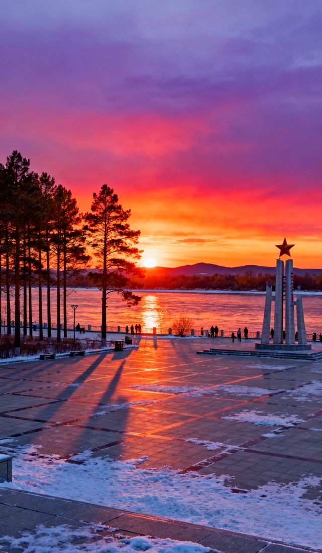 華夏東極封神!11月撫遠攻略:追中國最早日出+雪地觀熊 華夏東極封神!11月撫遠攻略:追中國最早日出+雪地觀熊