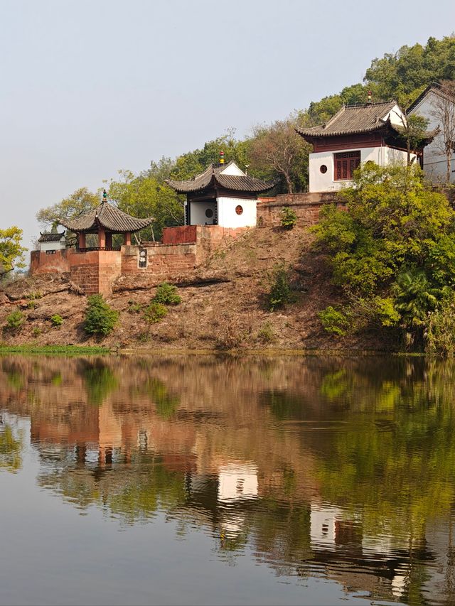【從東坡赤壁到張文秋故居｜文豪壯懷與巾幗風骨的時空對話