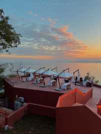 深圳松善｜住進紅牆藍海間的隱世美學度假地