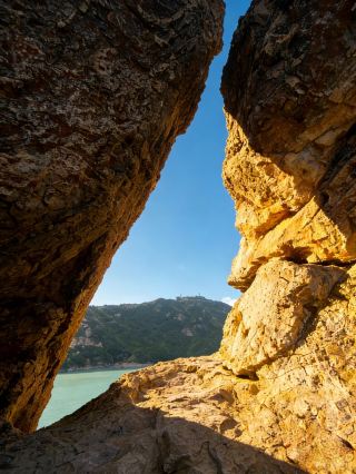 Stunning Island Hiking in Spring