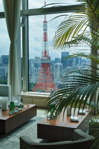 Tokyo Edition Toranomon — “An Urban Oasis, Radiating Warmth”