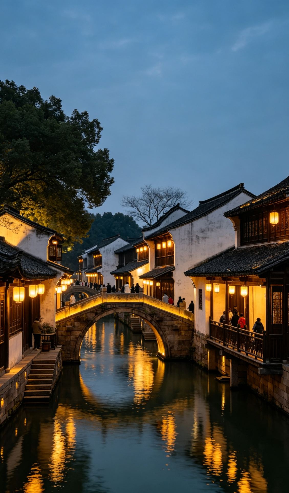 Kukira Wuzhen sudah cukup indah, tapi ternyata malam hari barulah pesona Jiangnan yang sesungguhnya.