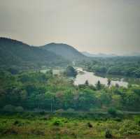ภารกิจ ล่องเรือ ให้อาหารลิงที่ แก่งกระจาน