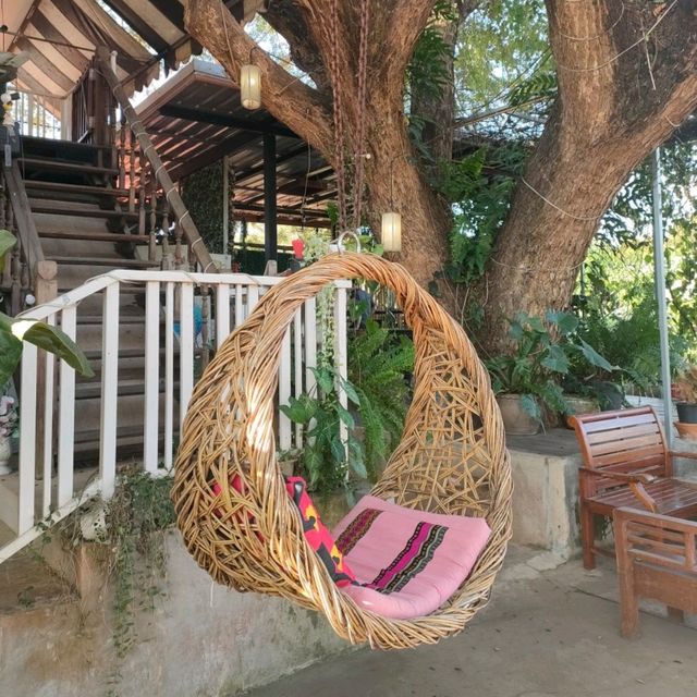 พ พชร คาเฟ่