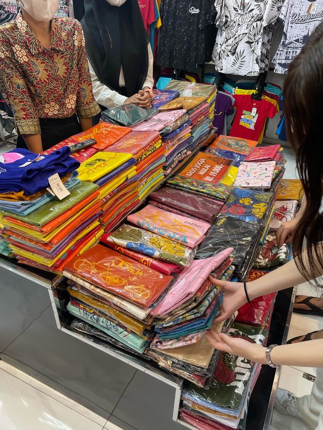 【インドネシア】ジョグジャで買い物するなら、マリオボロ通り! 【インドネシア】ジョグジャで買い物するなら、マリオボロ通り!