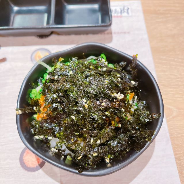 推介美國SRF極黑牛，滿滿牛香，脂肪均勻，輕輕燒兩燒已經充滿油脂香～