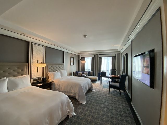 โรงแรมสุดหรู ระดับ 5ดาว The Athenee Hotel 
