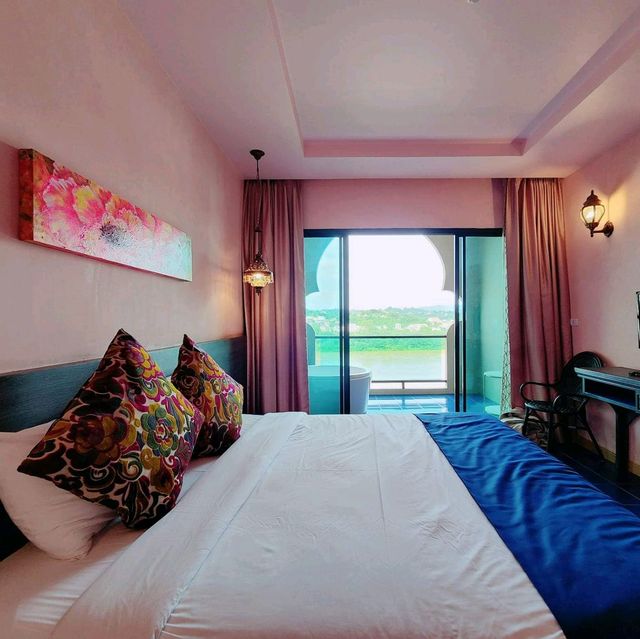 โรงแรมสระว่ายน้ำสวยที่สุดในเชียงของ