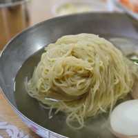 บะหมี่เย็นเกาหลีเหนือ ณ กังนัม อร่อยระดับมิชลิน