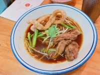 咁耐無去泰國旅行，突然好想食船麵，上網搵，好多人都推介呢間阿叔泰麵，一於放工約埋同事一齊去試吓先～