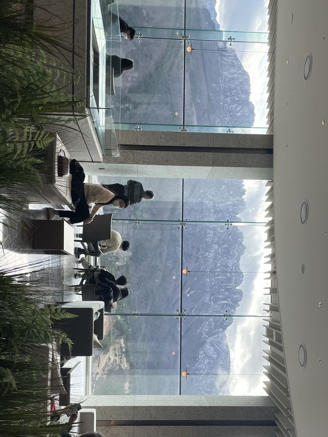 울산바위를 제대로 보시지 못했다면 더엠브로시아카페로 가보세요!