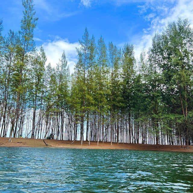 Pantai Senok