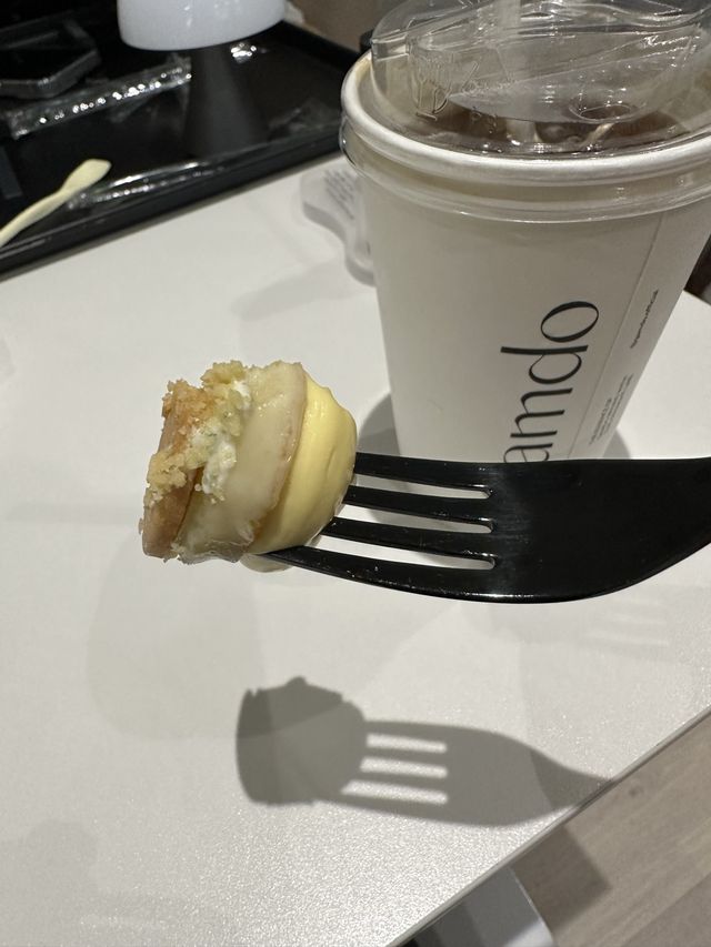 ソウル: 影や光を楽しみながら食べるデザート！？