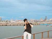 ประภาคารสีเหลืองริมทะเล พัทยา