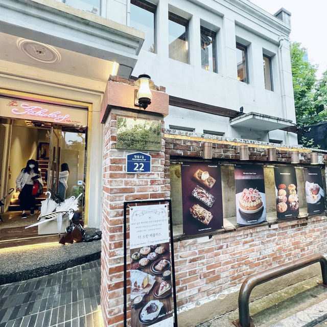🇰🇷 The Spot Fabulous Cafe