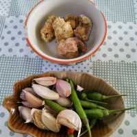 เจ้หมวยไก่มะระ เมืองทอง