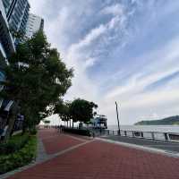 🚴‍♀️ Cycling About at Queens Waterfront