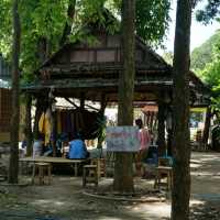 ตลาดไทยย้อนยุคบ้านระจัน