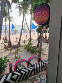 MUNIMUNI BORACAY