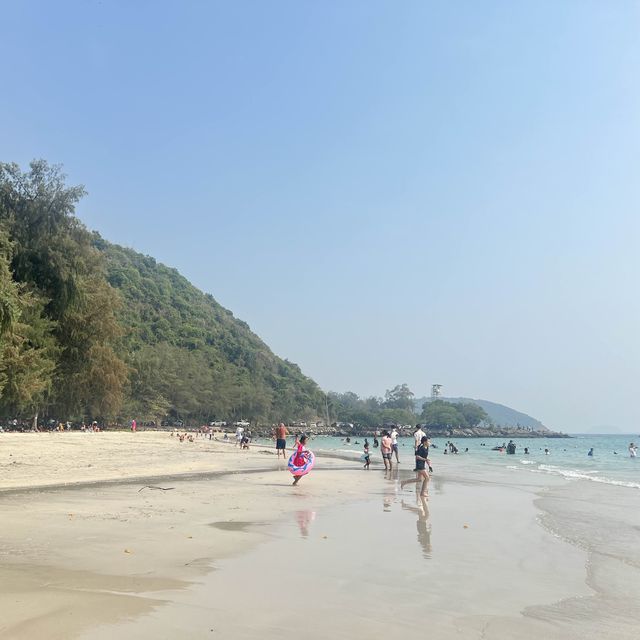 หาดสวย น้ำใส ใกล้ กทม. “หาดนางรำ” 🏝️