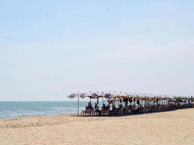 ชายหาดชะอำ ทะเลสวยใกล้กรุง