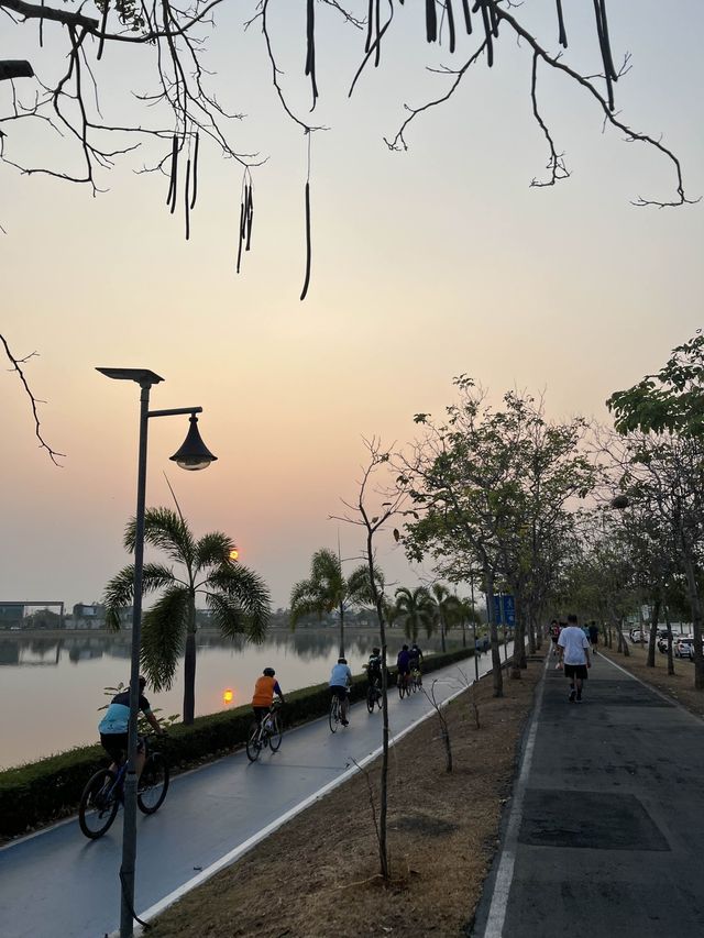 หนองประจักษ์มีเป็ด แลนด์มาร์คเมืองอุดร