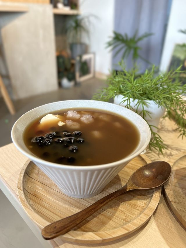 ［桃園/龍潭］ 澎湃豆花🫘｜龍潭必吃美食 超強豆花 內用續碗不用錢!! 