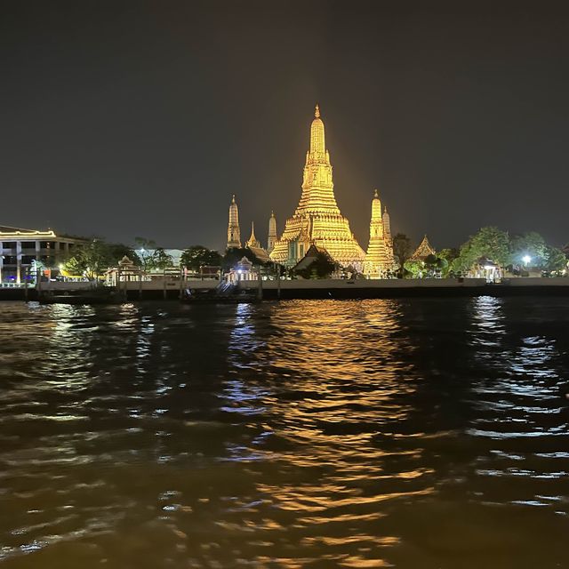 ล่องเรือดินเนอร์แม่น้ำเจ้าพระยา