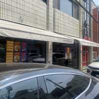 쌍욕라떼로 유명한 이색카페, 울라봉 cafe&pub