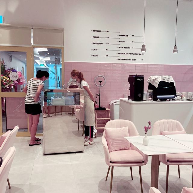 K. PATISSERIE is Pretty in PINK!